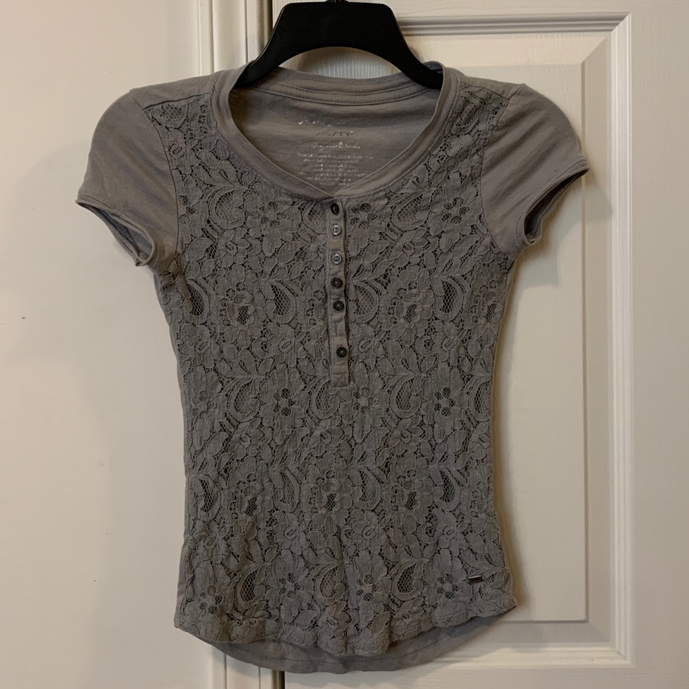 Laced gray t shirt